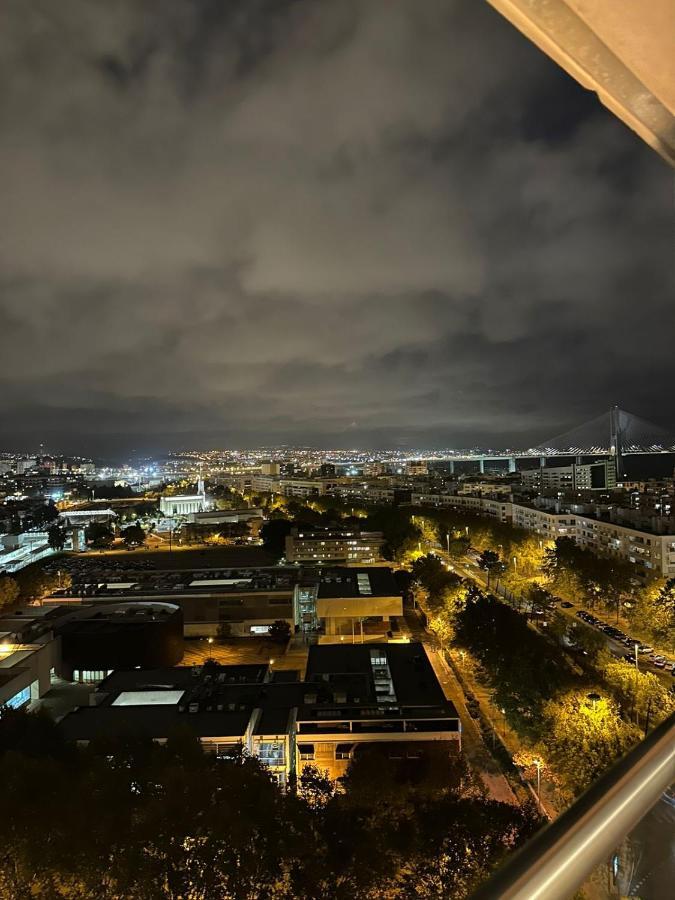 Amazing Apartment In Lisboa Εξωτερικό φωτογραφία
